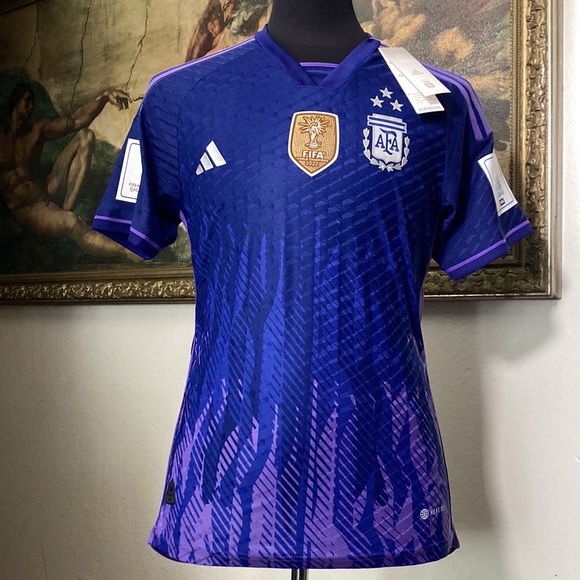 Adidas Argentina 🇦🇷 jersey 2023 with 3 stars ⭐️⭐️⭐️ Messi #10 sizes L and M. - Picture 5 of 11